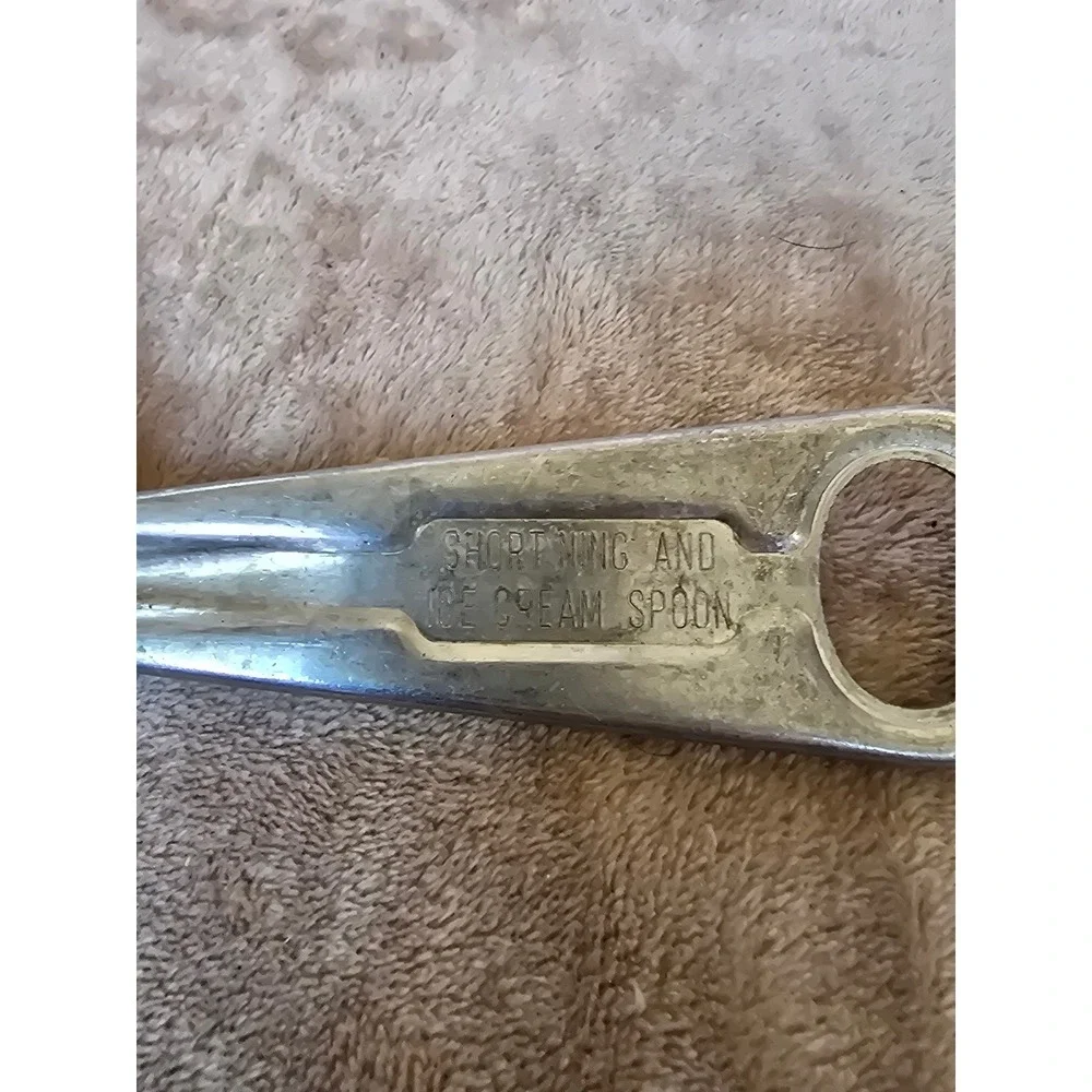 Unbranded vintage cast